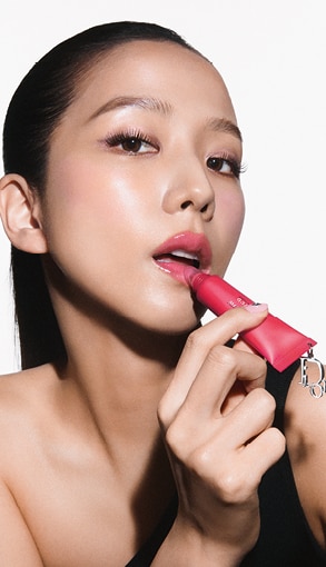 293x510px_MND_Lip3.jpg