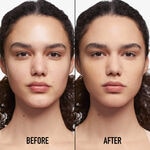 Dior DIOR FOREVER Multifunkčný make-up v tyčinke 2 of 6 Multifunkčný make-up v tyčinke