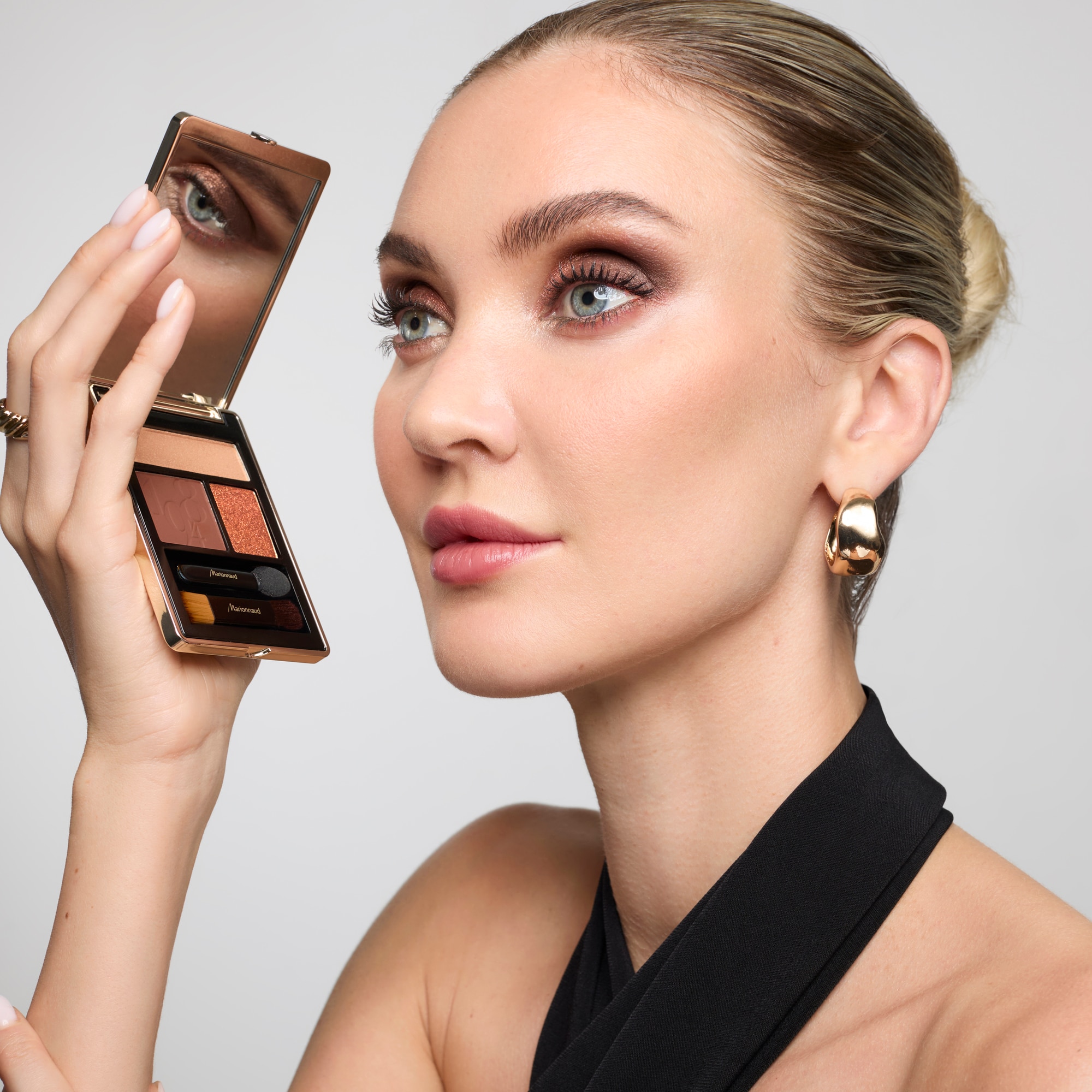 Paleta očných tieňov