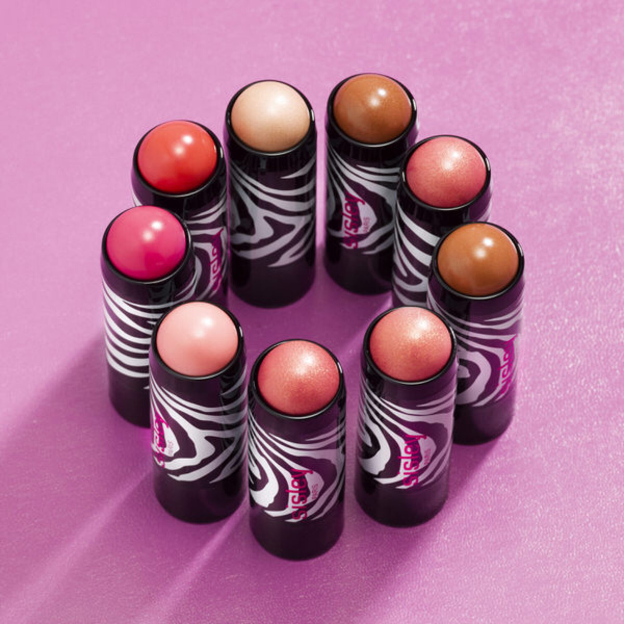 Krémovo-púdrová lícenka v tyčinke