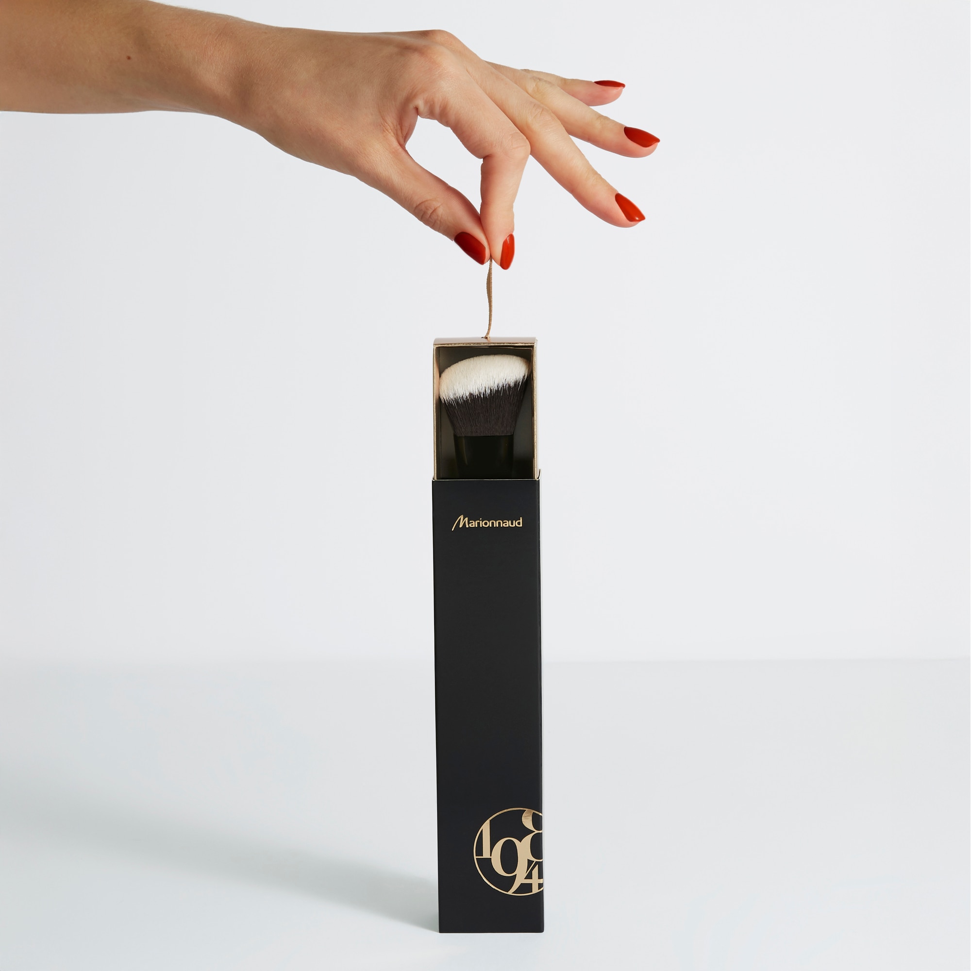 Štetec na lícenku a bronzer