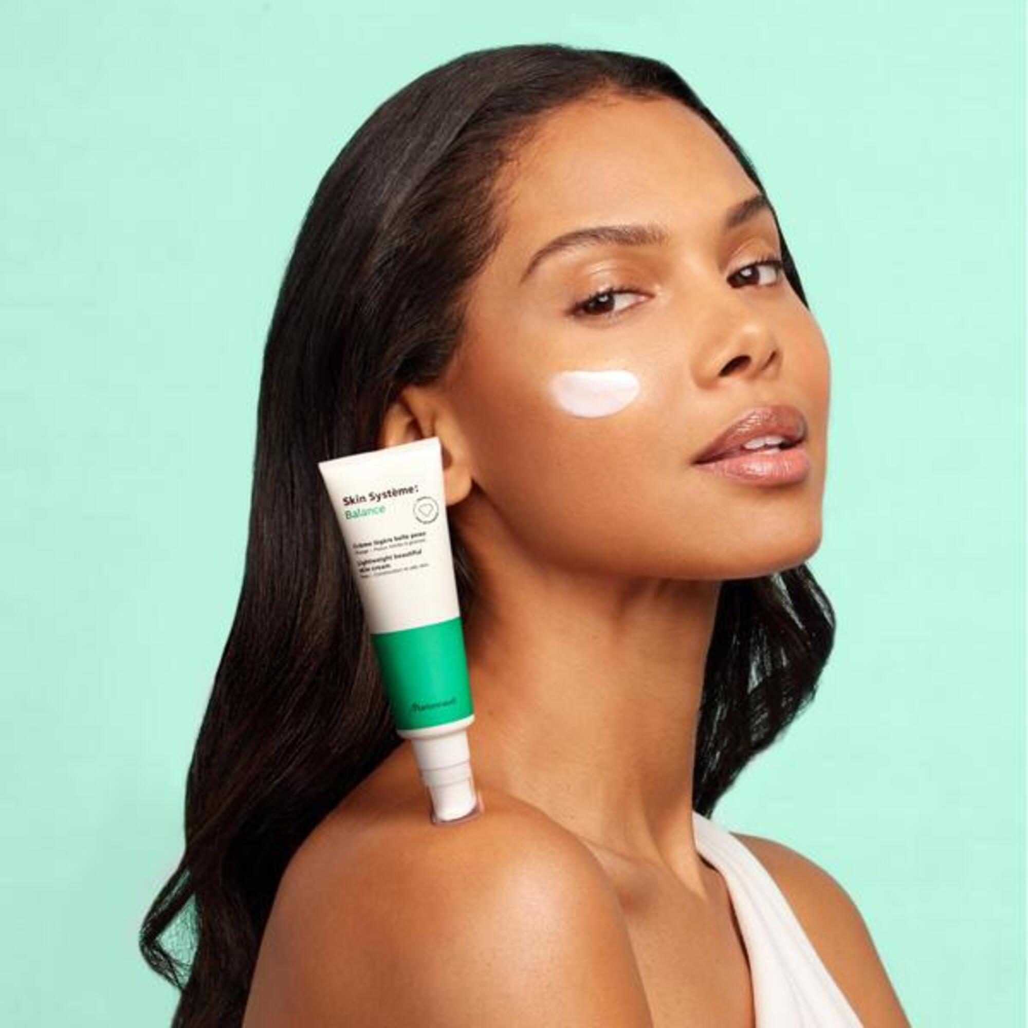 Ľahký skrášlujúci krém