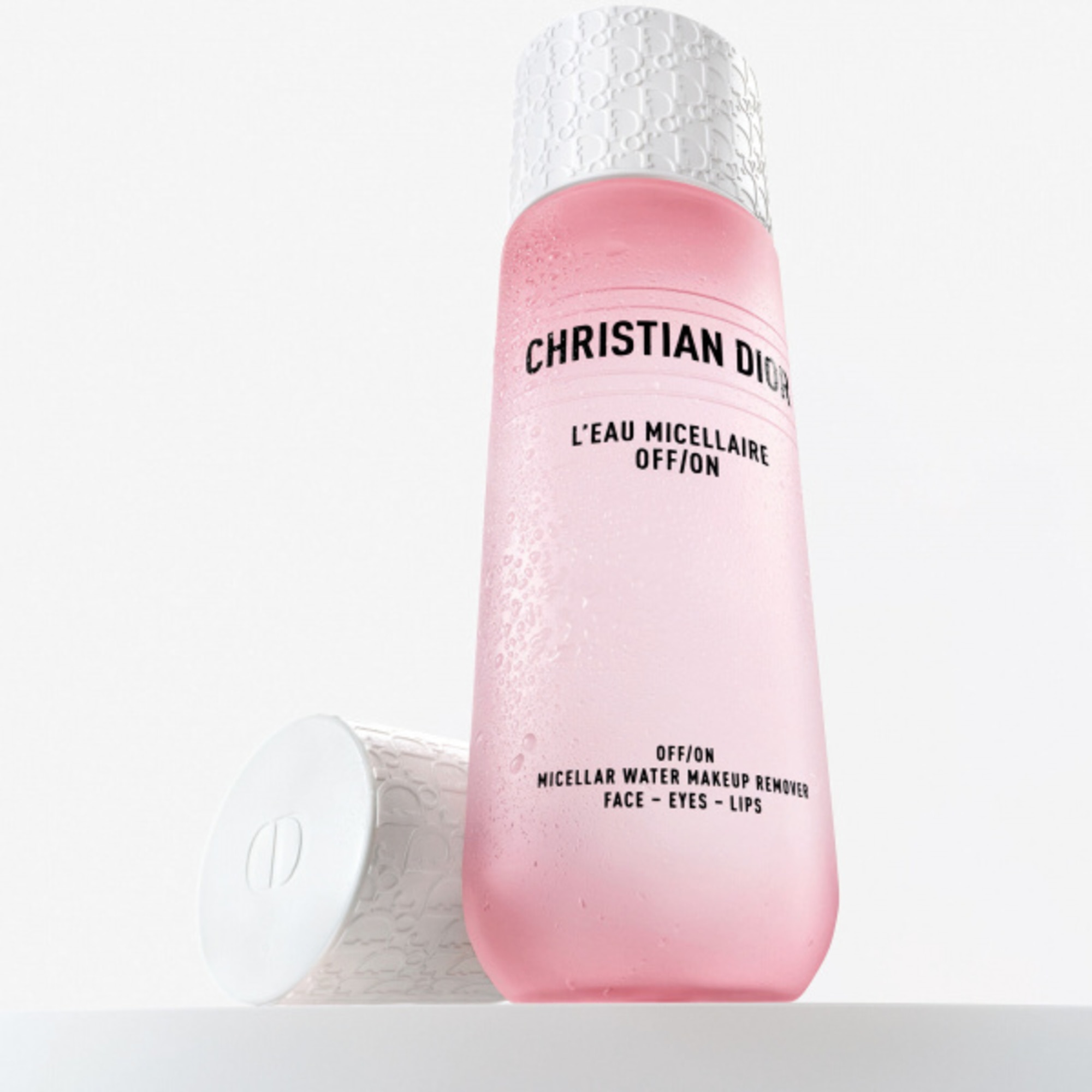 Odličovacia micelárna voda na tvár, oči a pery