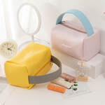  CORVENTIVE COSMETIC BAG Kozmetická taška  2 of 2 Kozmetická taška