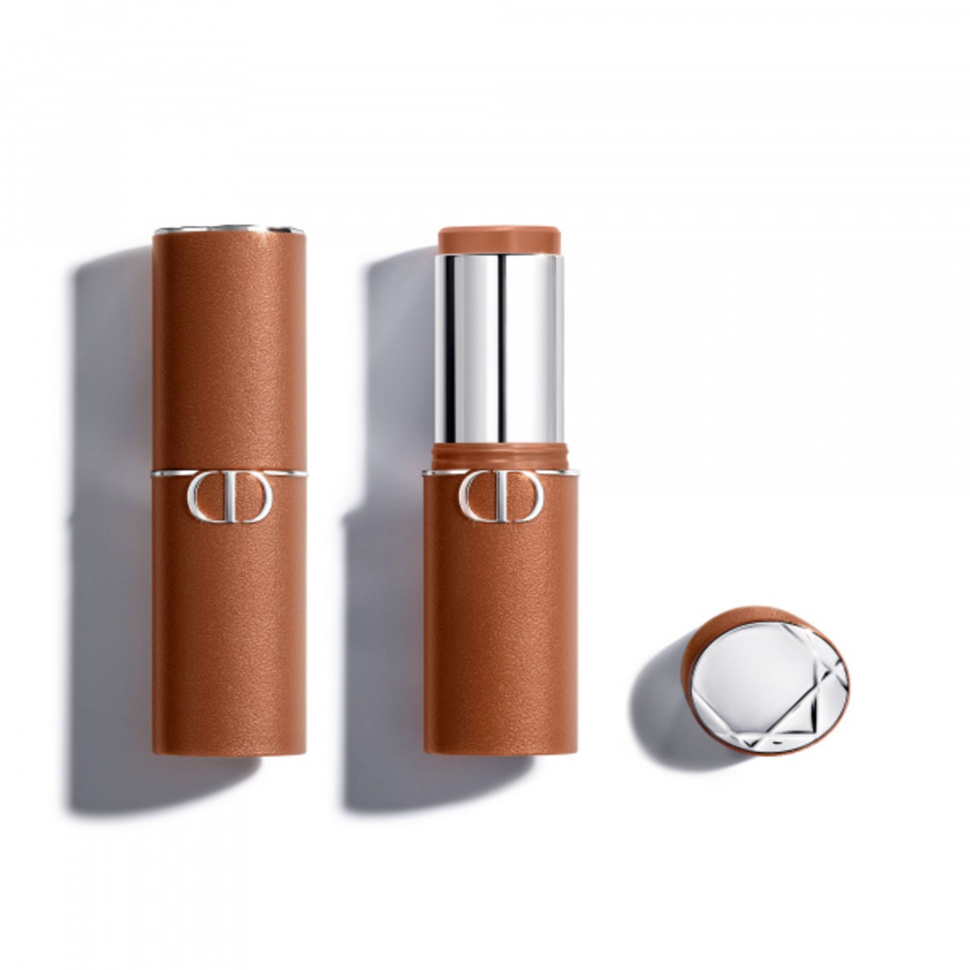 Dior DIOR FOREVER SKIN BRONZE Ľahko roztierateľný bronzujúci balzam v tyčinke 1 of 3 Ľahko roztierateľný bronzujúci balzam v tyčinke