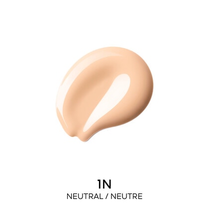 Dlhodobý rozjasňujúci make-up