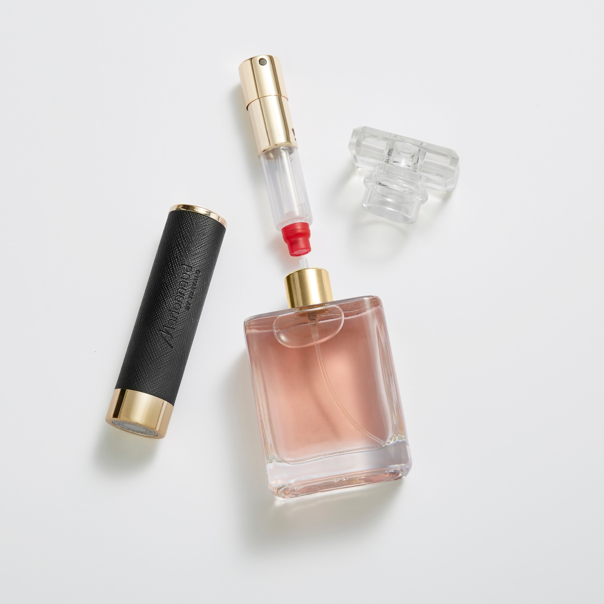 Plniteľný rozprašovač parfumu