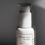 50 ML SISLEY PHYTOBUSTE + DÉCOLLETÉ Spevňujúce sérum na poprsie a dekolt 4 of 5 Spevňujúce sérum na poprsie a dekolt