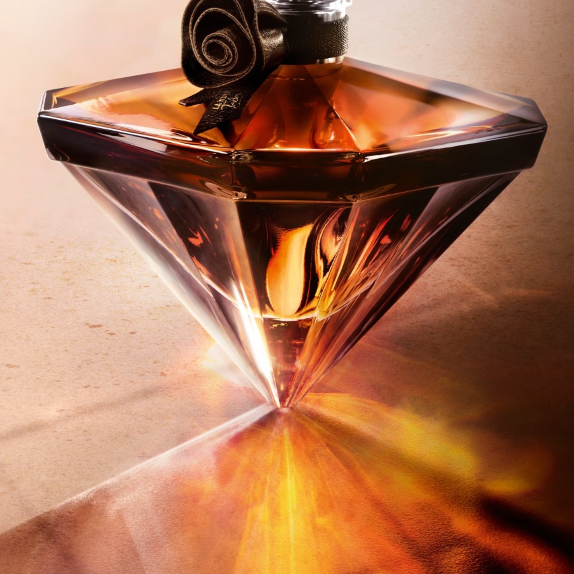 100 ML Lancôme LA NUIT TRÉSOR VANILLE NOIRE Parfumovaná voda 1 of 7