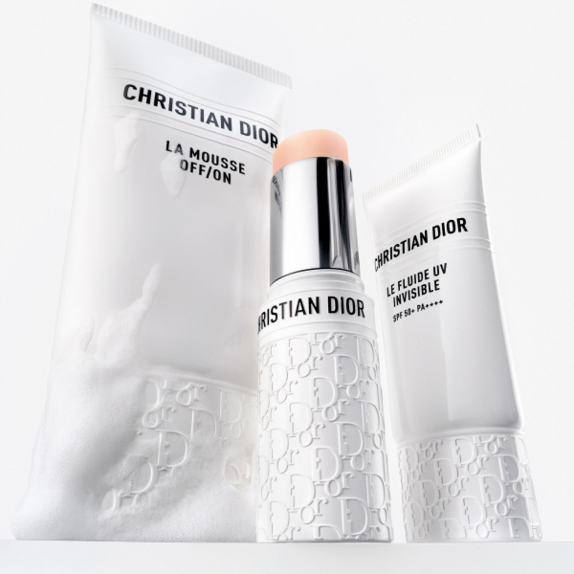 30 ML Dior DIOR SOLAR Hydrating Invisible UV fluid SPF 50+ PA++++  1 of 5 