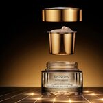50 ML ESTÉE LAUDER RE-NUTRIV ULTIMATE DIAMOND BRILLIANCE SOFT CREME REFILL Spevňujúci krém. Náplň. 3 of 3 Spevňujúci krém. Náplň.