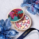 20 GR GUERLAIN Météorites Rozjasňujúce púdrové perly 2 of 5 Rozjasňujúce púdrové perly