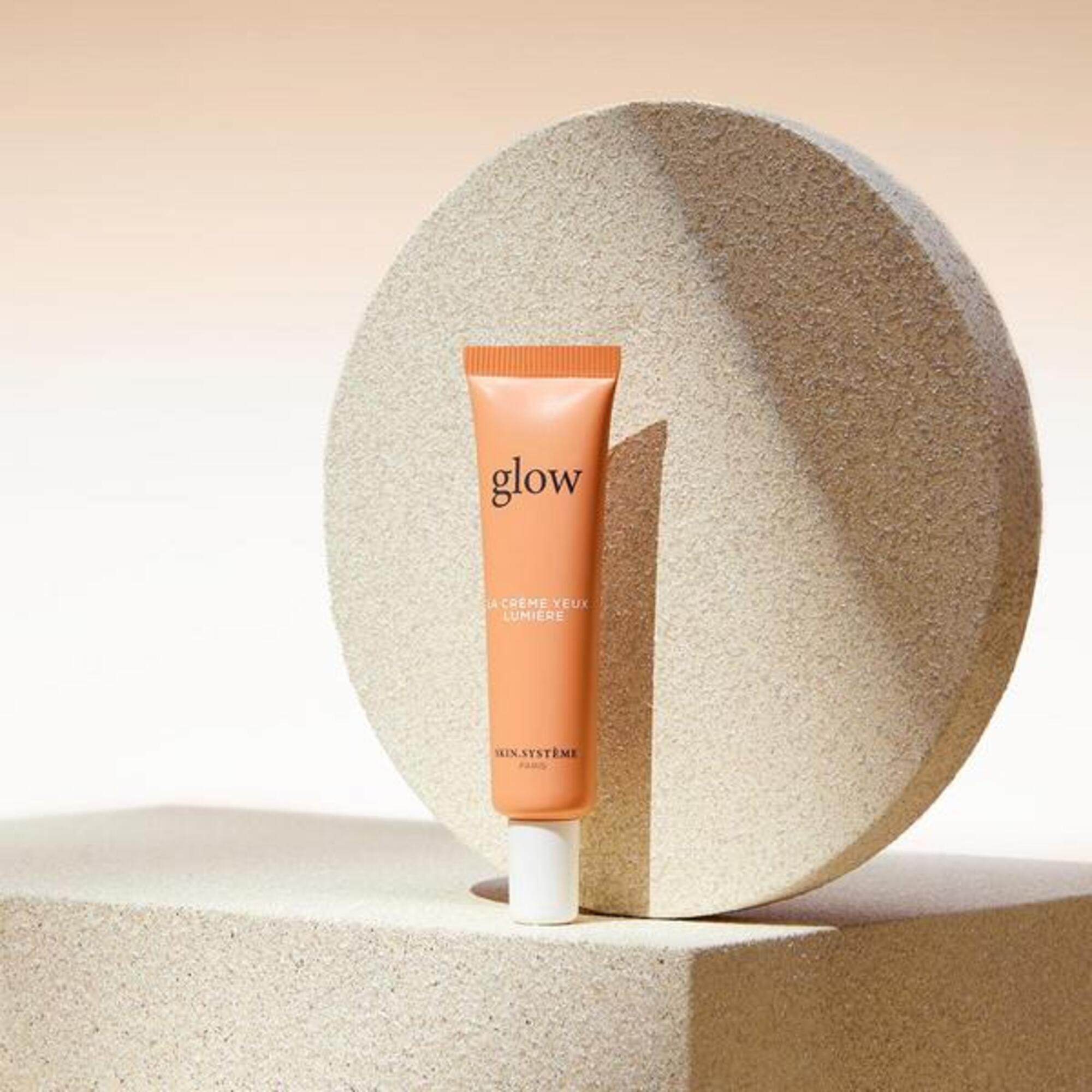 Očný rozjasňujúci krém