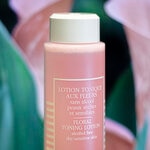 250 ML SISLEY FLORAL TONING LOTION Kvetinové pleťové tonikum pre citlivú pleť  5 of 6 Kvetinové pleťové tonikum pre citlivú pleť