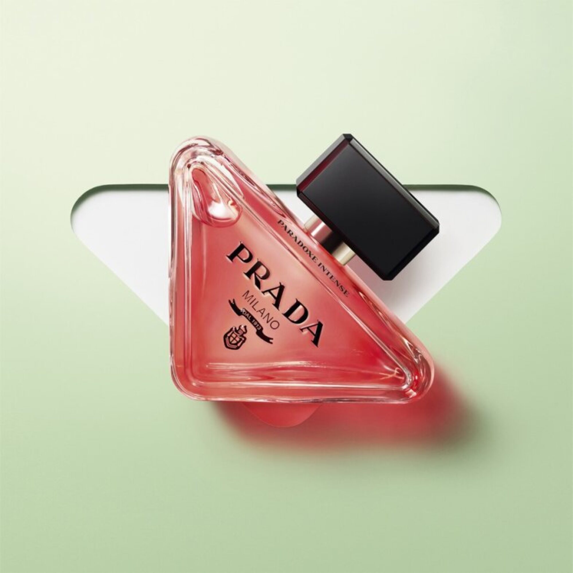 Parfumovaná voda. Náplň.