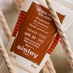 60 ML SISLEY SUPER SOIN SOLAIRE Opaľovací krém na tvár SPF30+ 4 of 5 Opaľovací krém na tvár SPF30+