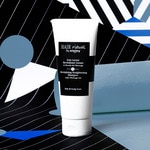 200 ML HAIR RITUEL BY SISLEY HAIR RITUEL REVITALIZING STRAIGHTENING SHAMPOO Ošetrujúci uhladzujúci šampón 2 of 4 Ošetrujúci uhladzujúci šampón