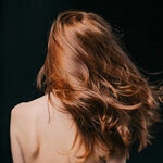 200 ML HAIR RITUEL BY SISLEY REVITALIZING SMOOTHING SHAMPOO WITH MACADAMIA OIL Uhladzujúci šampón 7 of 8 Uhladzujúci šampón