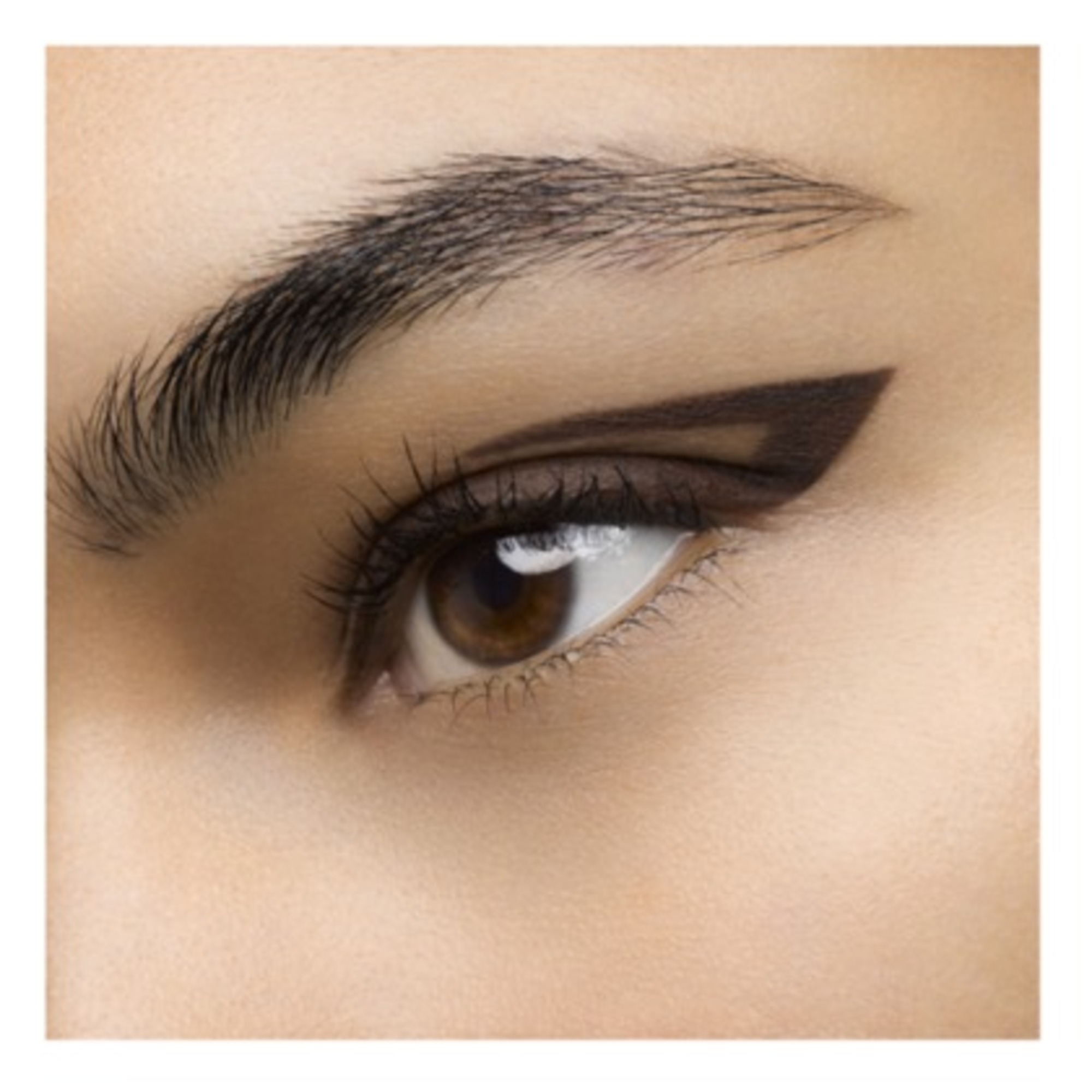 Vodoodolná ceruzka na oči