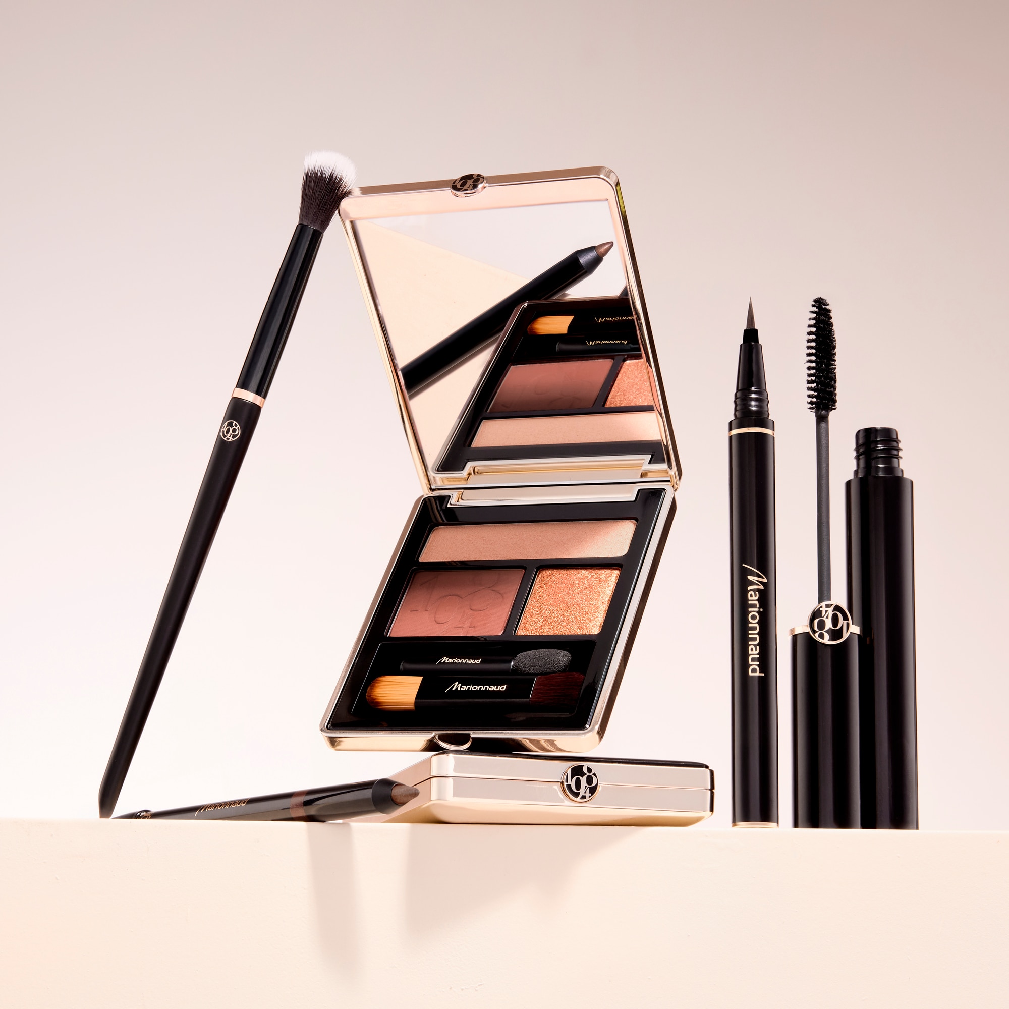 Paleta očných tieňov