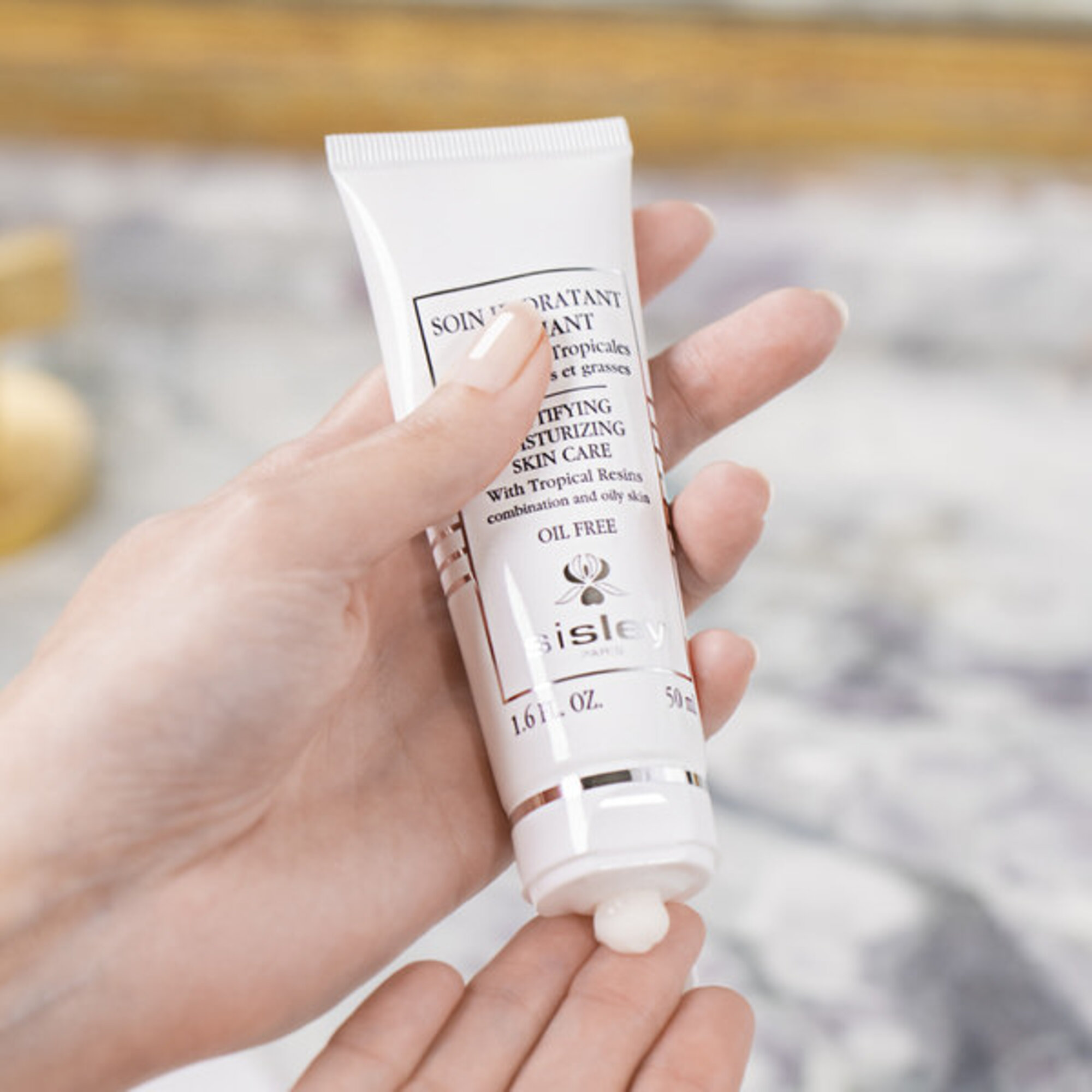 Zmatňujúci hydratačný krém bez obsahu oleja