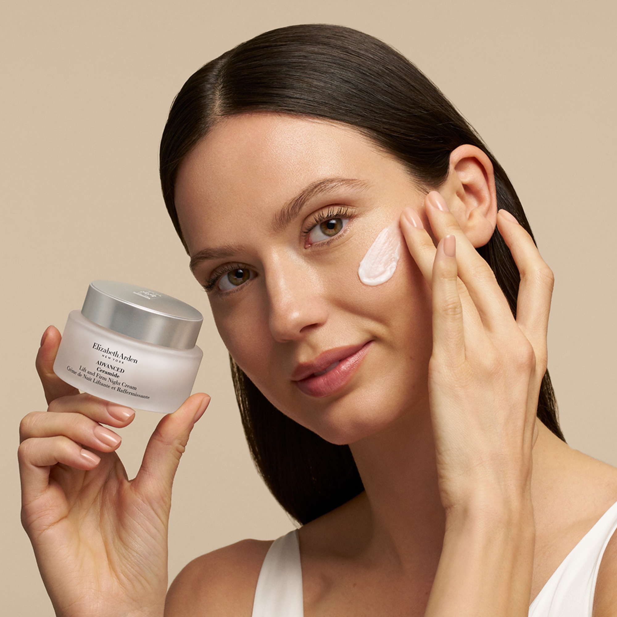 Liftingový a spevňujúci nočný krém