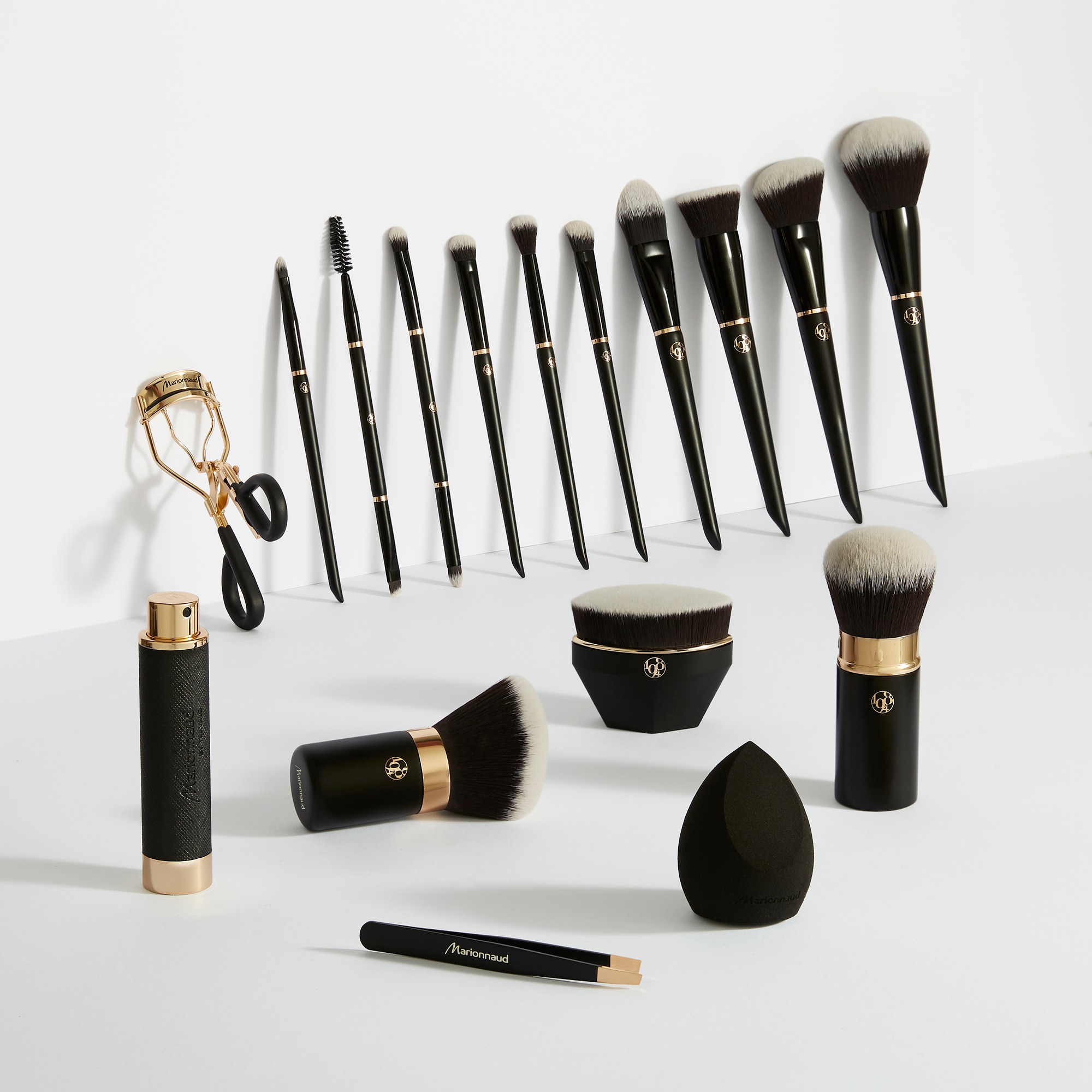 Štetec na starostlivosť a make-up