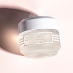 30 ML SISLEY BAUME EFFICACE Krém na kontúry očí a pier 4 of 6 Krém na kontúry očí a pier