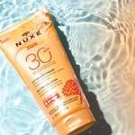 150 ML Nuxe SUN Taviace sa opaľovacie mlieko na telo s vysokou ochranou SPF 30 2 of 3 Taviace sa opaľovacie mlieko na telo s vysokou ochranou SPF 30