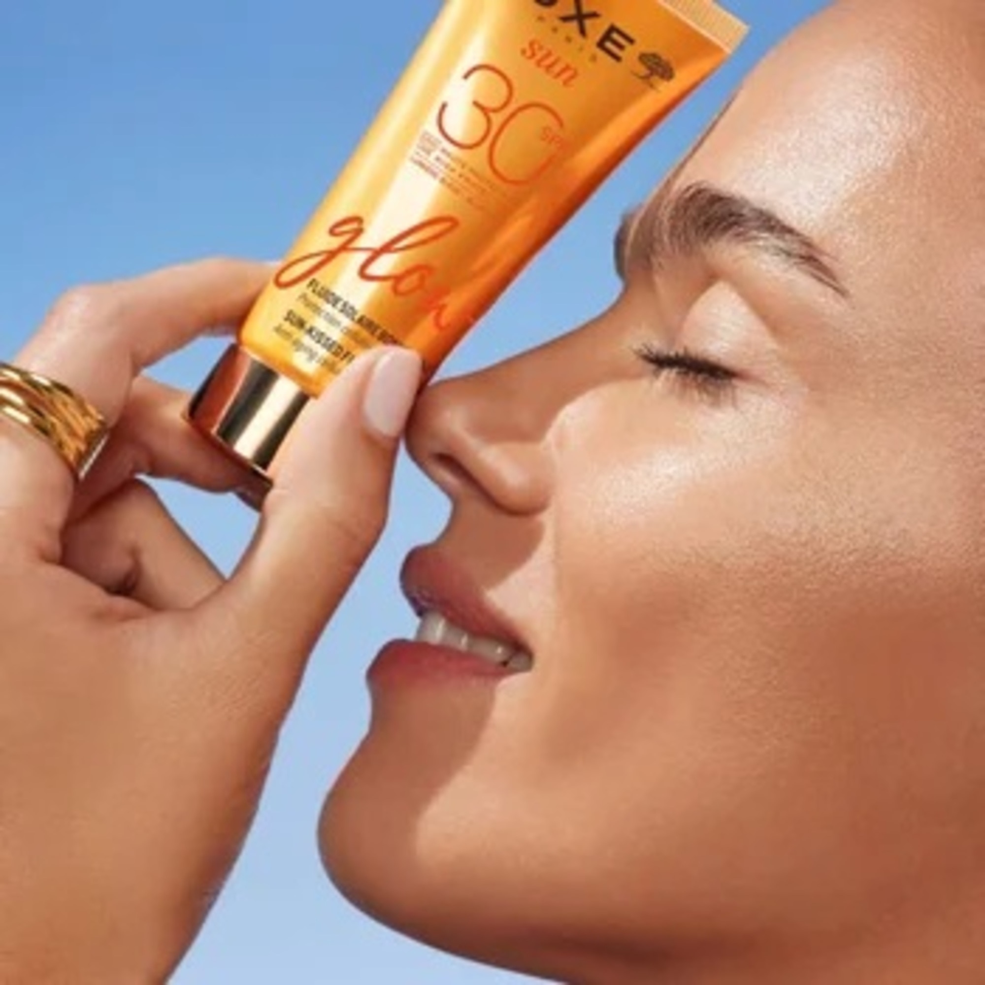 40 ML Nuxe SUN Trblietavý rozjasňujúci ochranný fluid na tvár s vysokou ochranou SPF 31 1 of 3