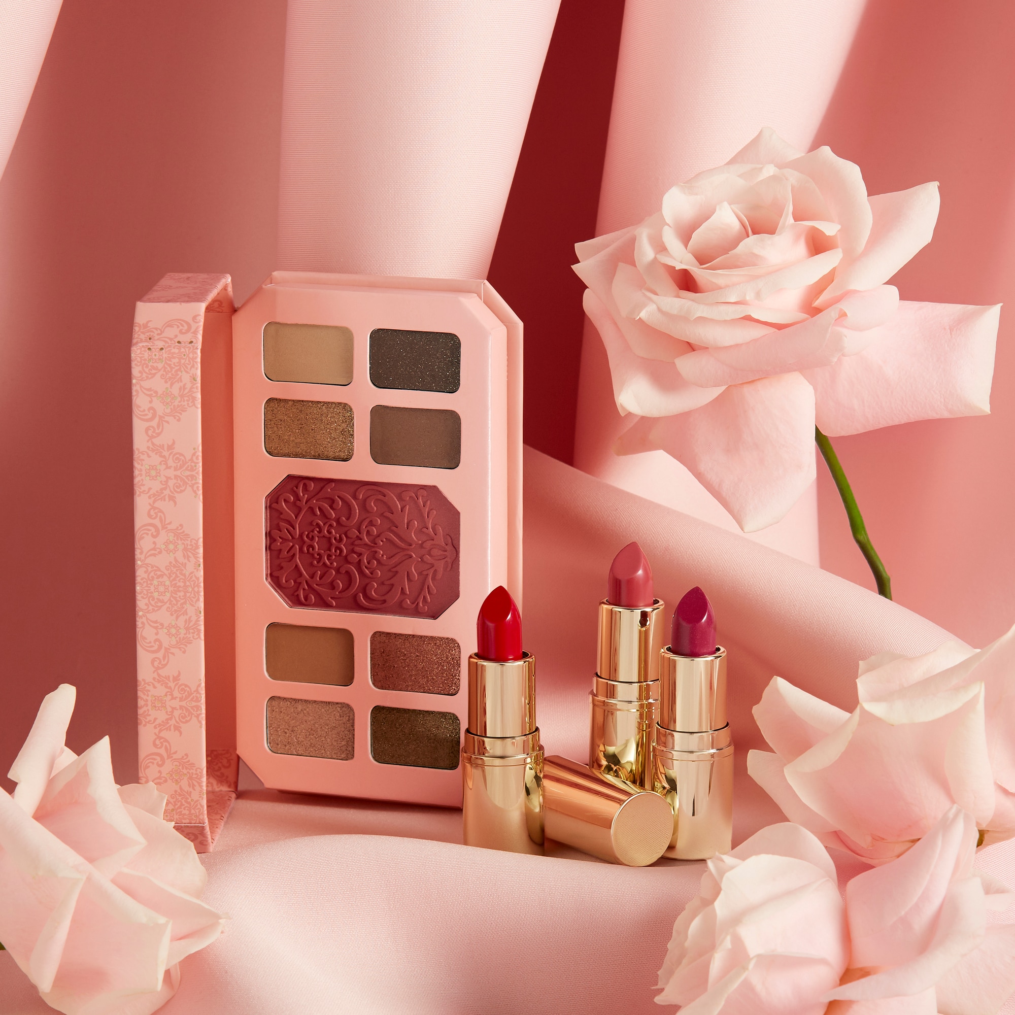 Paleta na oči a tvár