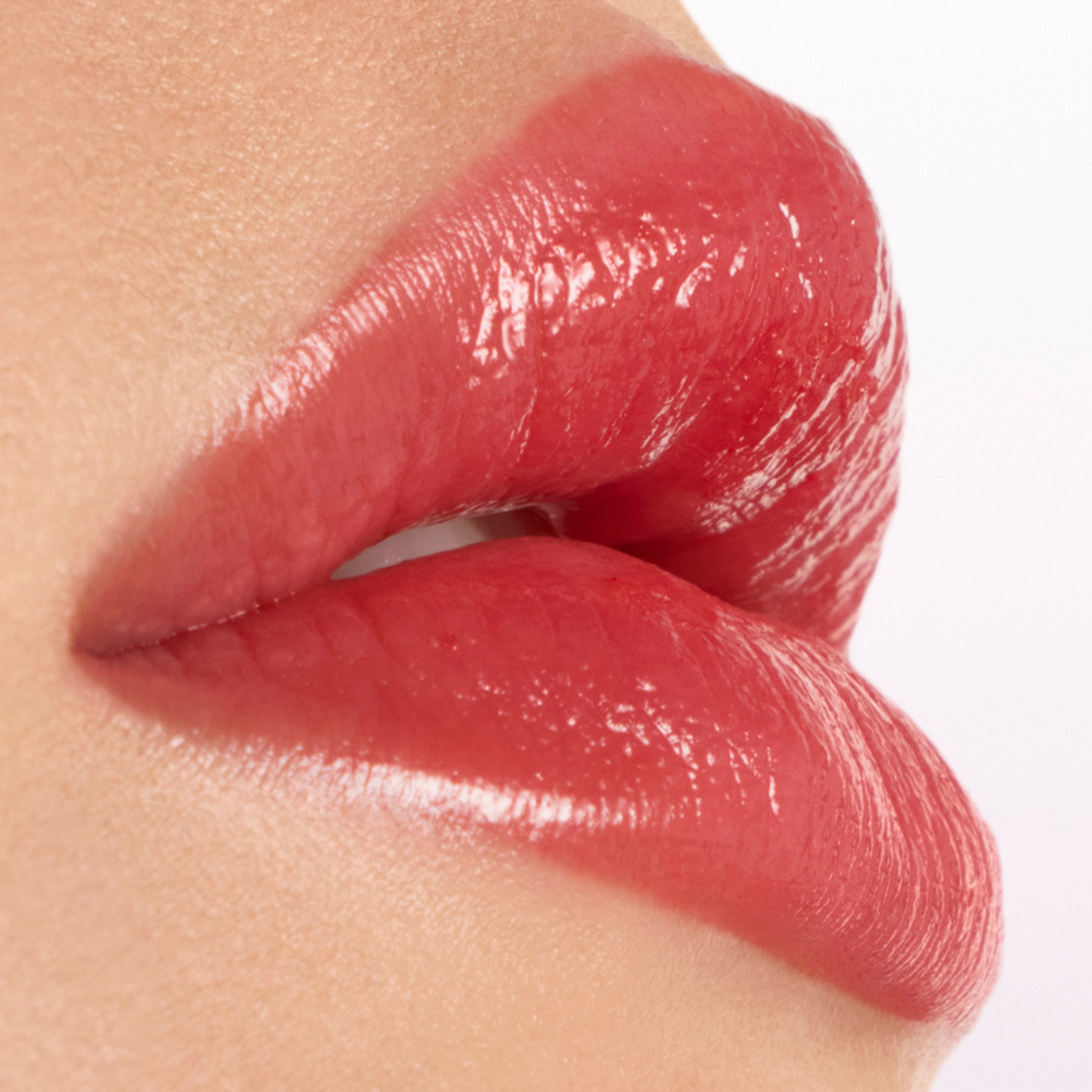Lancôme LIP IDÔLE BUTTERGLOW Balzam na pery s jemným leskom 1 of 3