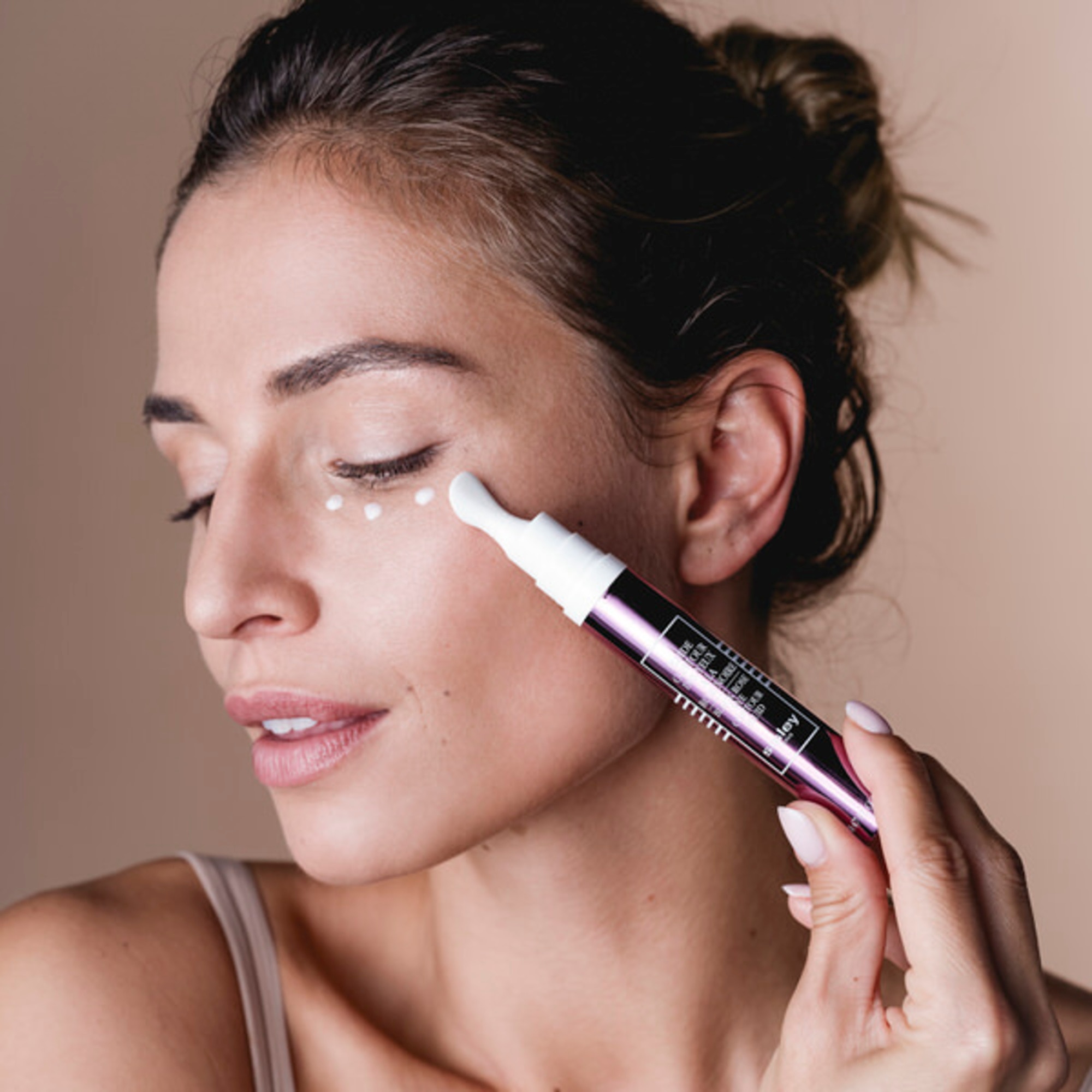 Sérum pre korekciu očných kontúr