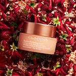 50 ML Clarins EXTRA FIRMING DAY CREAM DRY SKIN Spevňujúci denný krém 2 of 3 Spevňujúci denný krém